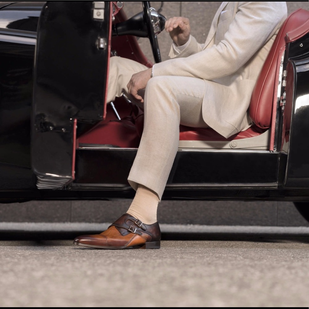 Ondara in Cuero and Brown